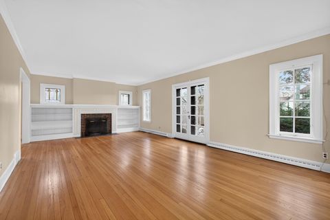 Tiny photo for 49 Kenwood Avenue, Davenport, IA 52803 (MLS # 100000042)