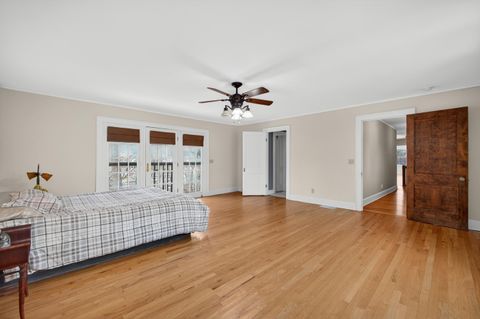 Tiny photo for 49 Kenwood Avenue, Davenport, IA 52803 (MLS # 100000042)