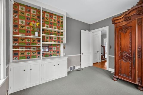 Tiny photo for 49 Kenwood Avenue, Davenport, IA 52803 (MLS # 100000042)