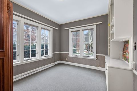 Tiny photo for 49 Kenwood Avenue, Davenport, IA 52803 (MLS # 100000042)