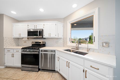 Tiny photo for 22151 Clove Drive, Frankfort, IL 60423 (MLS # 12468286)
