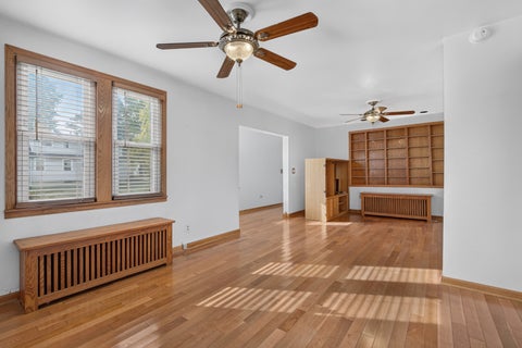 Tiny photo for 14329 Lawndale Avenue, Midlothian, IL 60445 (MLS # 12794790)