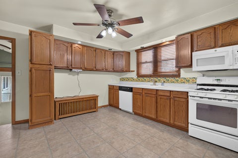 Tiny photo for 14329 Lawndale Avenue, Midlothian, IL 60445 (MLS # 12794790)