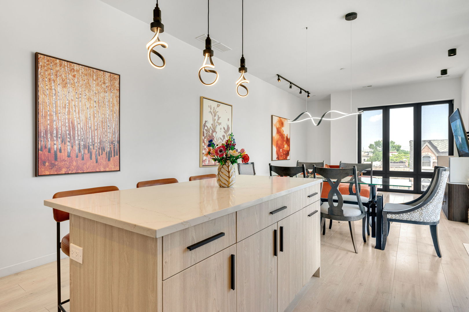 2135 W Cermak Road 4N-PH