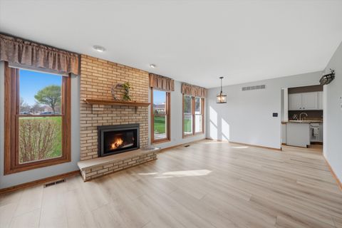 Tiny photo for 7770 Bristol Park Drive, Tinley Park, IL 60477 (MLS # 12609442)