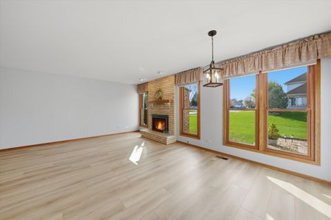 Tiny photo for 7770 Bristol Park Drive, Tinley Park, IL 60477 (MLS # 12609442)