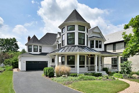 Photo of 254 E South Street, Elmhurst, IL 60126 (MLS # 12567394)