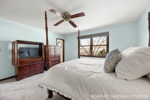 Tiny photo for 307 Leeds Court, Naperville, IL 60565 (MLS # 12529083)