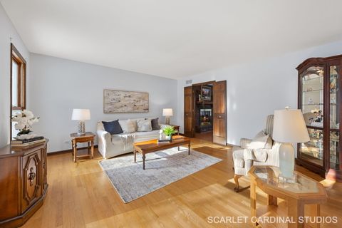 Tiny photo for 307 Leeds Court, Naperville, IL 60565 (MLS # 12529083)