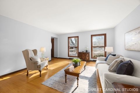 Tiny photo for 307 Leeds Court, Naperville, IL 60565 (MLS # 12529083)