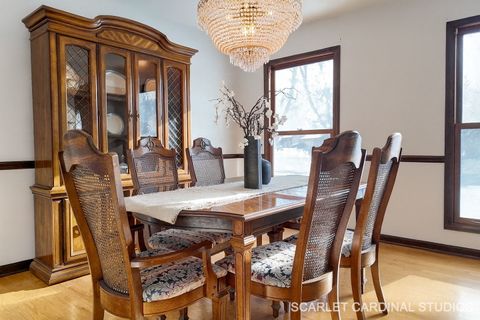 Tiny photo for 307 Leeds Court, Naperville, IL 60565 (MLS # 12529083)