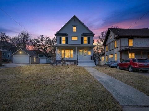 Photo of 14 N Harlem Avenue, Freeport, IL 61032 (MLS # 12578985)