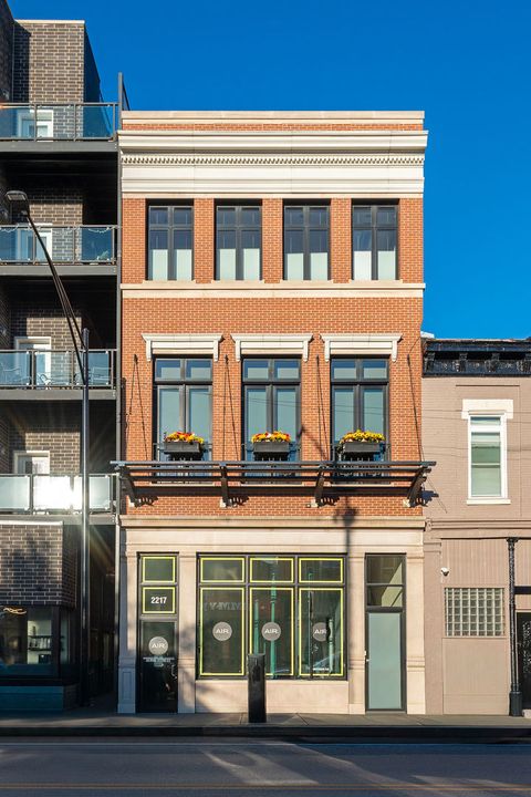 Photo of 2217 N Clybourn Avenue, Chicago, IL 60614 (MLS # 12603792)