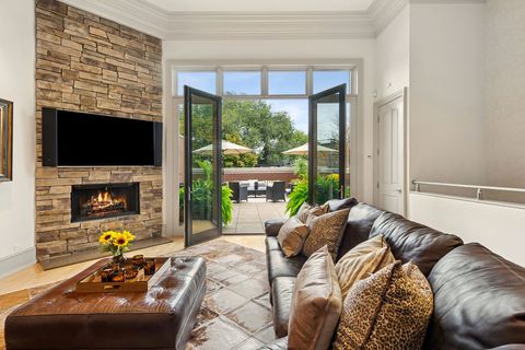 Tiny photo for 2217 N Clybourn Avenue, Chicago, IL 60614 (MLS # 12603792)