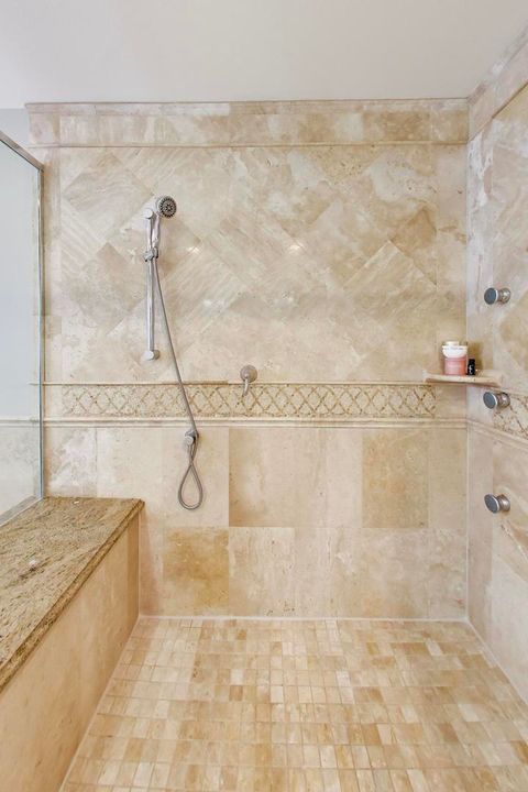 Tiny photo for 713 N Beverly Lane, Arlington Heights, IL 60004 (MLS # 12658952)