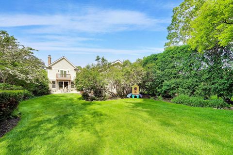 Tiny photo for 713 N Beverly Lane, Arlington Heights, IL 60004 (MLS # 12658952)