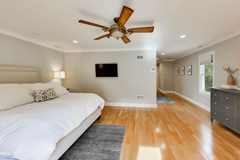 Tiny photo for 713 N Beverly Lane, Arlington Heights, IL 60004 (MLS # 12658952)