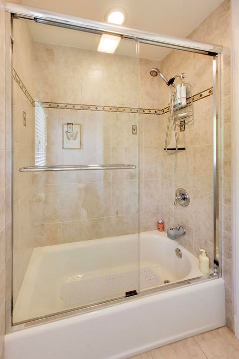 Tiny photo for 713 N Beverly Lane, Arlington Heights, IL 60004 (MLS # 12658952)