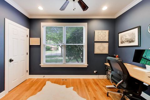 Tiny photo for 713 N Beverly Lane, Arlington Heights, IL 60004 (MLS # 12658952)