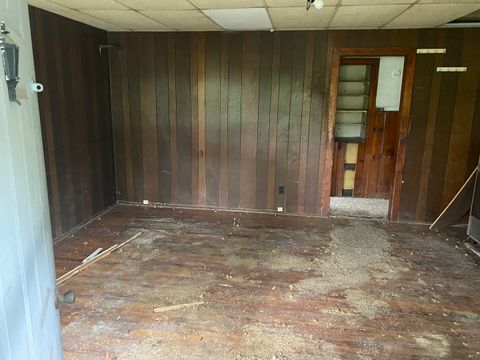 Tiny photo for 14717 E Riverside Drive, South Holland, IL 60473 (MLS # 12498757)