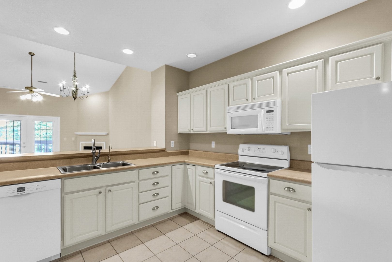 3848 Thornhill Circle 3848