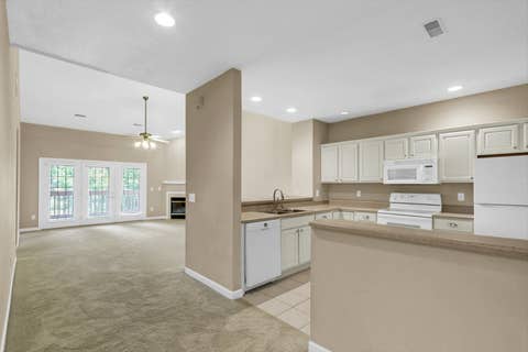 Tiny photo for 3848 Thornhill Circle #3848, Champaign, IL 61822 (MLS # 12677697)