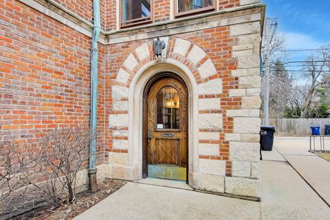 Tiny photo for 1929 Sherman Avenue #2W, Evanston, IL 60201 (MLS # 12546308)