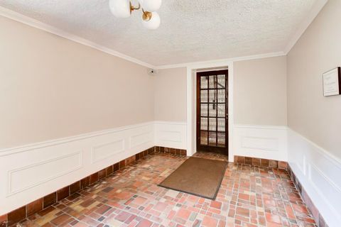 Tiny photo for 1929 Sherman Avenue #2W, Evanston, IL 60201 (MLS # 12546308)