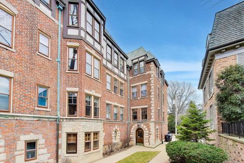 Tiny photo for 1929 Sherman Avenue #2W, Evanston, IL 60201 (MLS # 12546308)