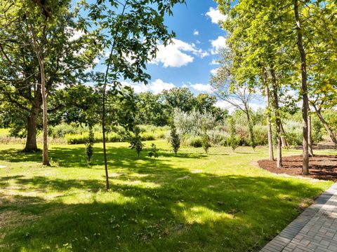 Tiny photo for 1 Morrison Road, Northbrook, IL 60062 (MLS # 12517814)