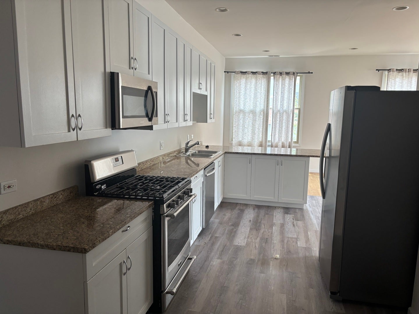 1920 W North Avenue 3S