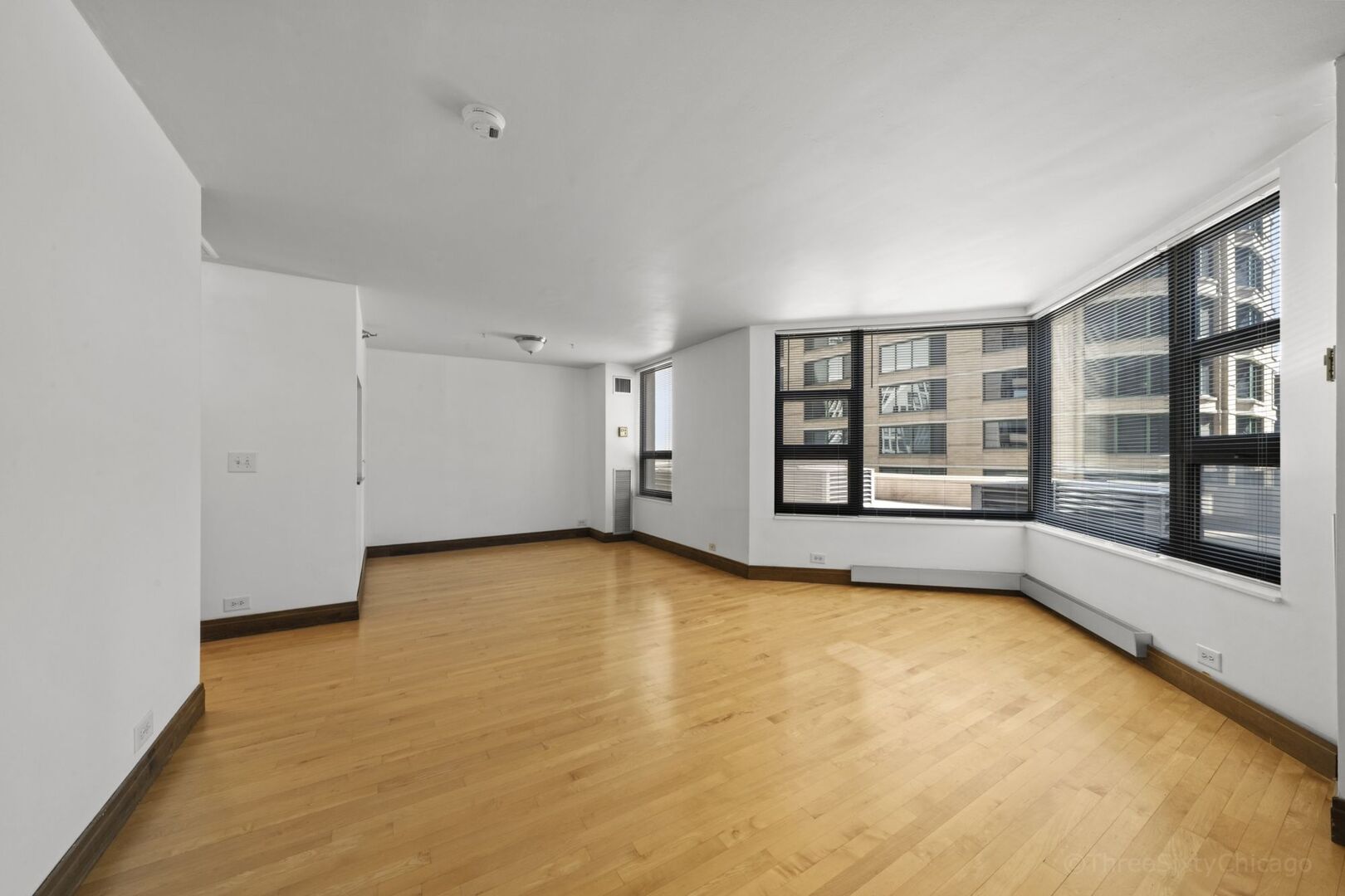 401 E ONTARIO Street 406