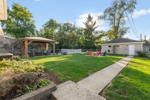 Tiny photo for 216 S Edgewood Avenue, Lombard, IL 60148 (MLS # 12494332)
