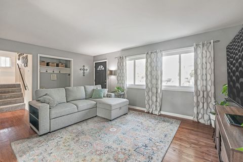 Tiny photo for 216 S Edgewood Avenue, Lombard, IL 60148 (MLS # 12494332)