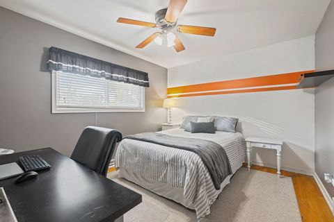 Tiny photo for 216 S Edgewood Avenue, Lombard, IL 60148 (MLS # 12494332)