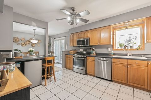 Tiny photo for 216 S Edgewood Avenue, Lombard, IL 60148 (MLS # 12494332)