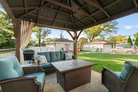 Tiny photo for 216 S Edgewood Avenue, Lombard, IL 60148 (MLS # 12494332)