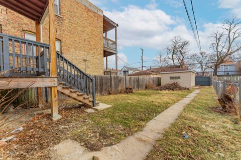 Tiny photo for 611 N Long Avenue, Chicago, IL 60644 (MLS # 12578777)