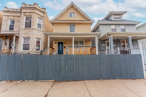 Photo of 611 N Long Avenue, Chicago, IL 60644 (MLS # 12578777)