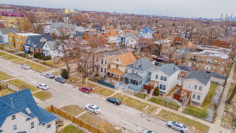 Tiny photo for 611 N Long Avenue, Chicago, IL 60644 (MLS # 12578777)