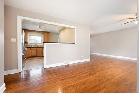 Tiny photo for 401 Forest Preserve Drive, Wood Dale, IL 60191 (MLS # 12634284)