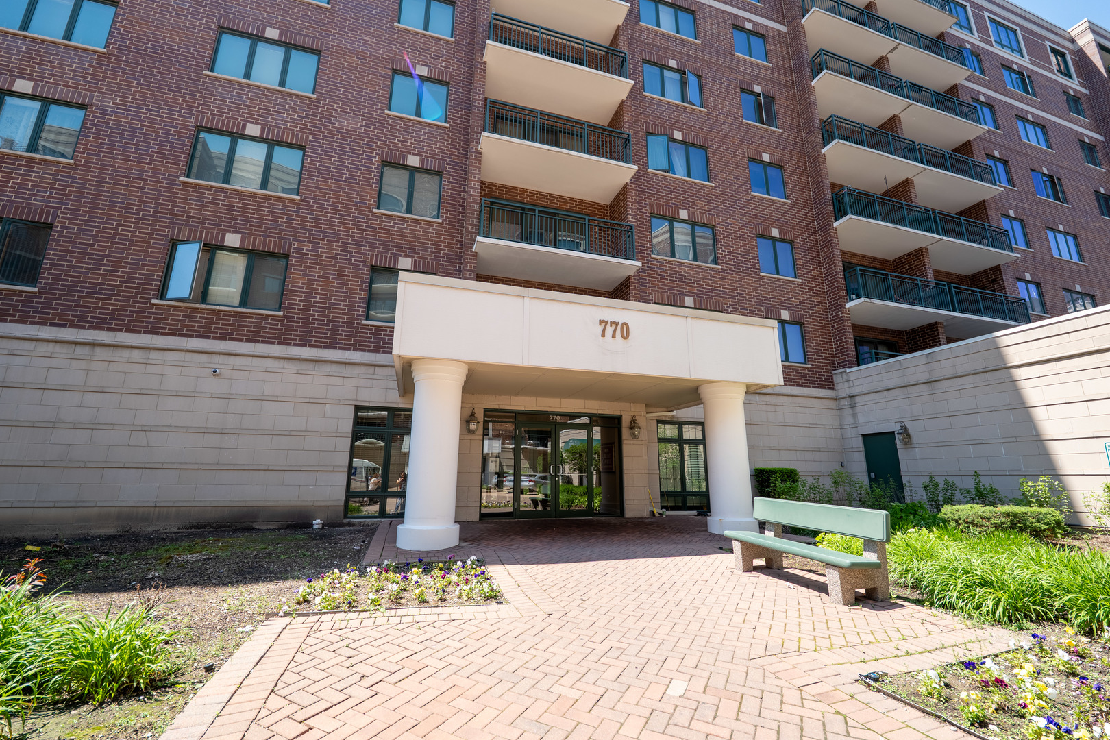 770 Pearson Street 2-511