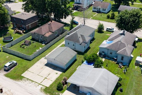 Tiny photo for 308 W Lincoln Avenue, Streator, IL 61364 (MLS # 12652673)