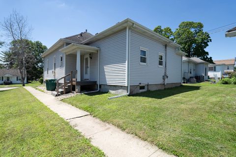 Tiny photo for 308 W Lincoln Avenue, Streator, IL 61364 (MLS # 12652673)