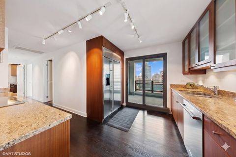 Tiny photo for 130 N Garland Court #4101, Chicago, IL 60602 (MLS # 12630261)