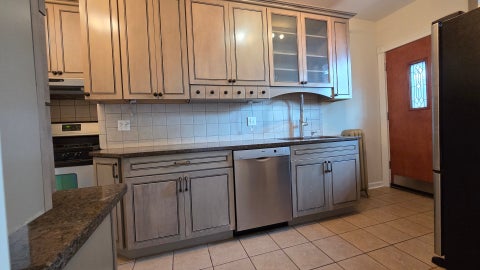 Tiny photo for 1309 W Farwell Avenue #3, Chicago, IL 60626 (MLS # 12727876)