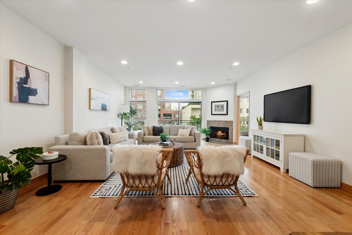 1572 Maple Avenue 302