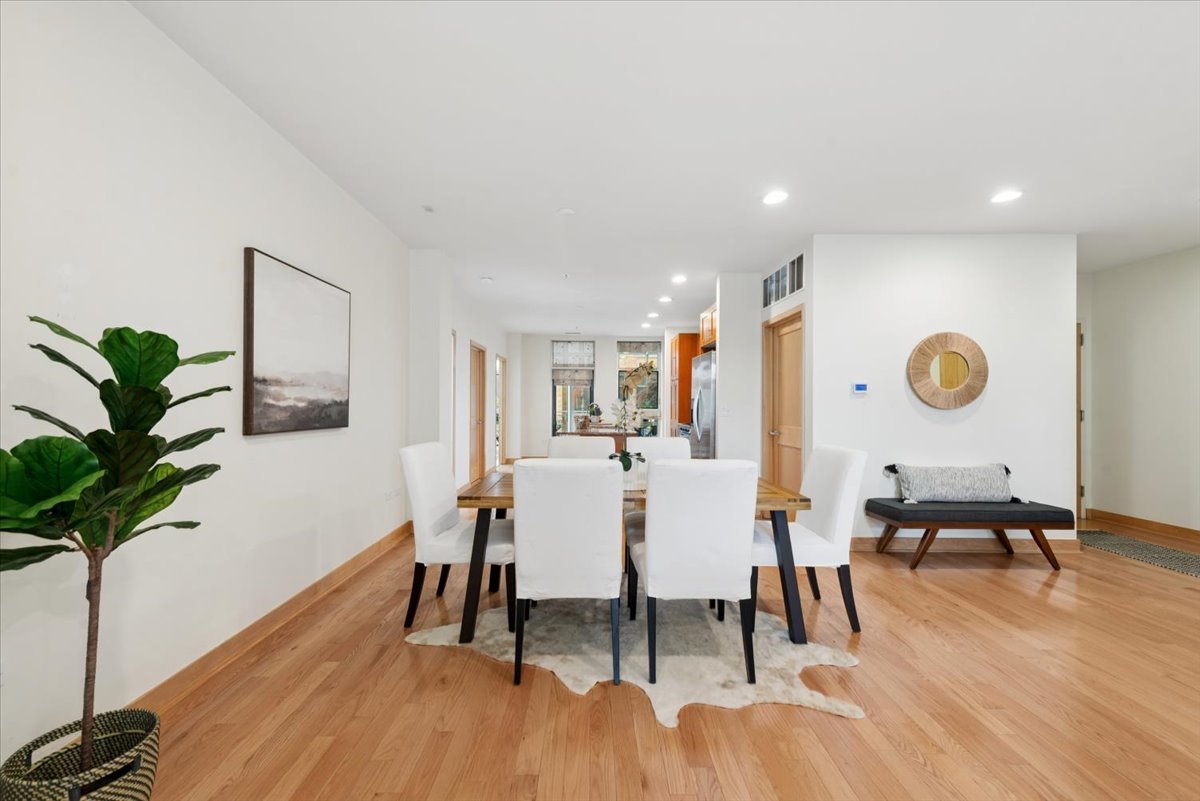 1572 Maple Avenue 302