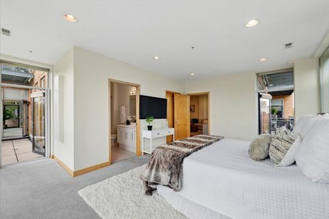 Tiny photo for 1572 Maple Avenue #302, Evanston, IL 60201 (MLS # 12634112)