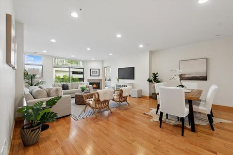 Tiny photo for 1572 Maple Avenue #302, Evanston, IL 60201 (MLS # 12634112)